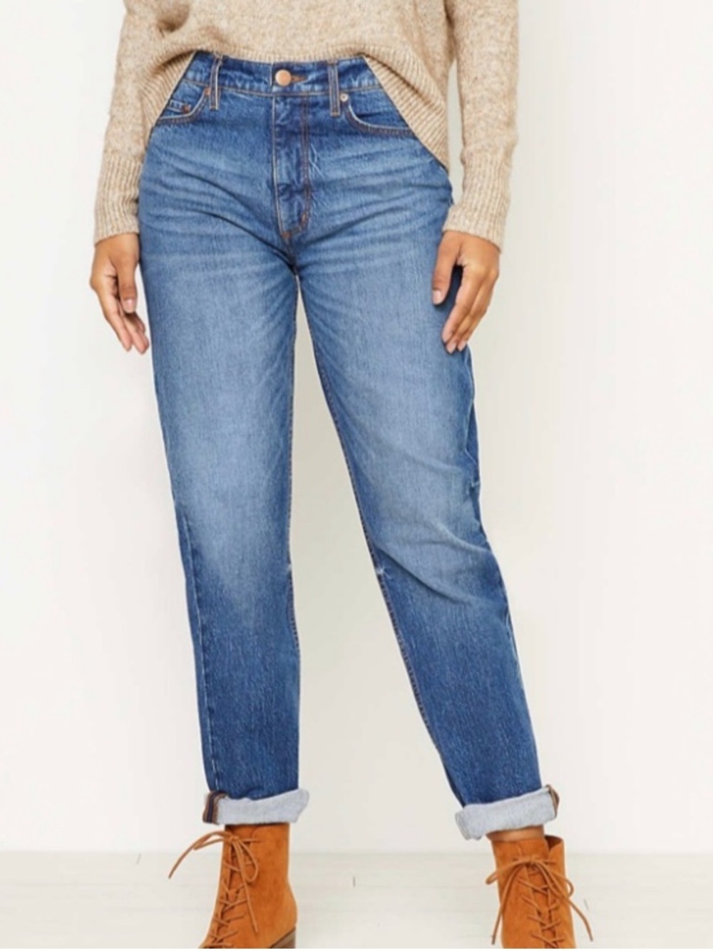 LOFT Petite Boyfriend Jeans in Medium Wash Size 0